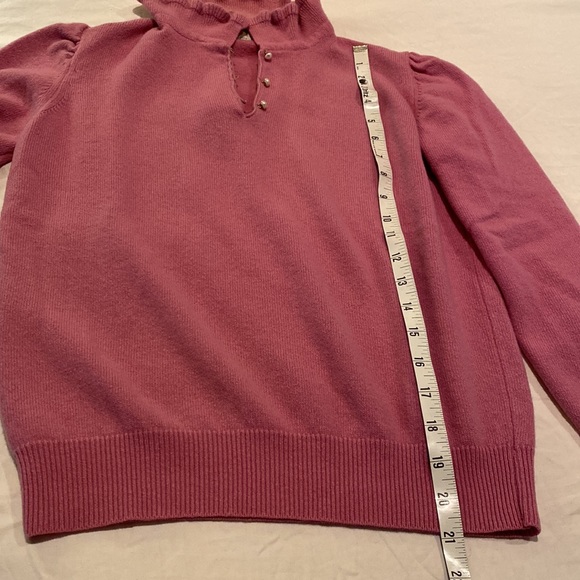 Beautiful vintage French cashmere ruffle pearl button sweater, XSP - Picture 5 of 12